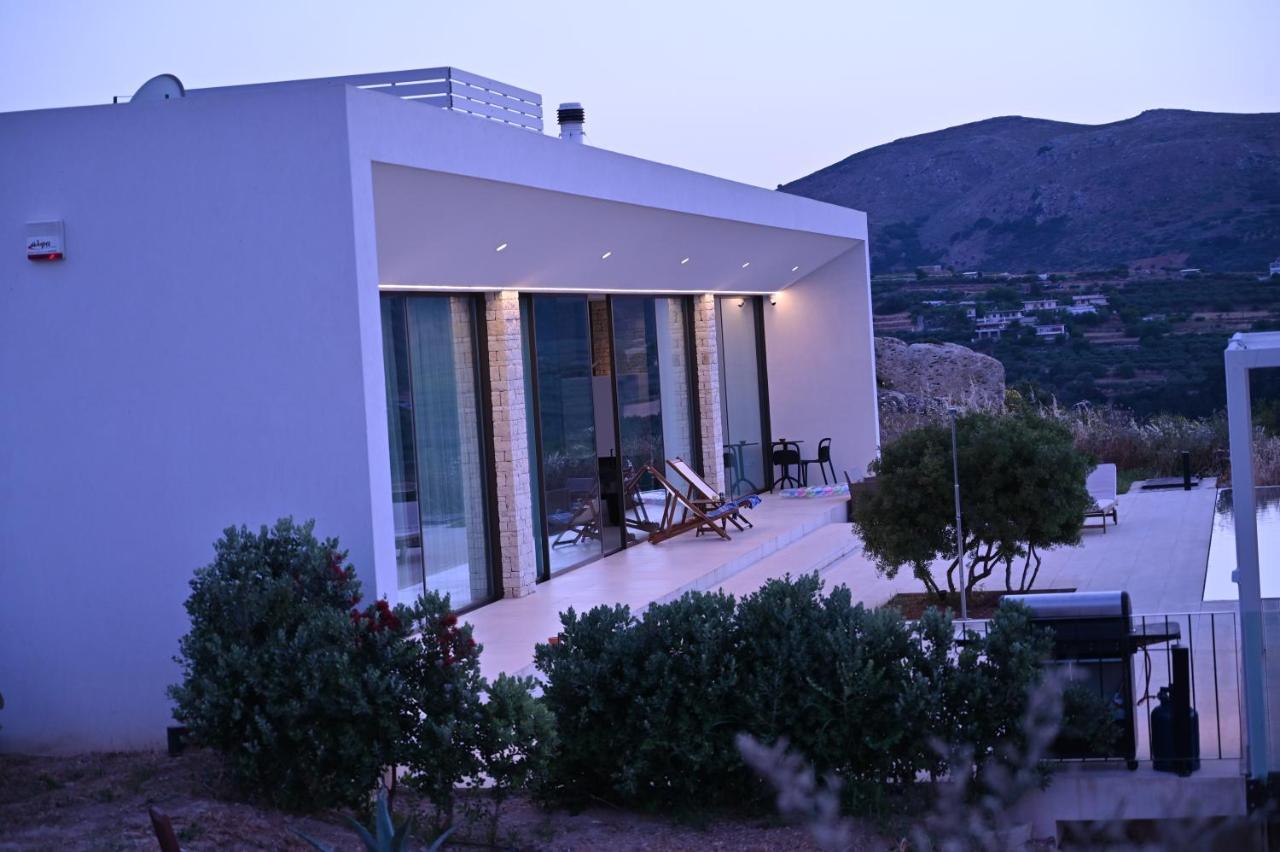 Ellas Residence Fantastic Pool Heated Kíssamos Exterior foto